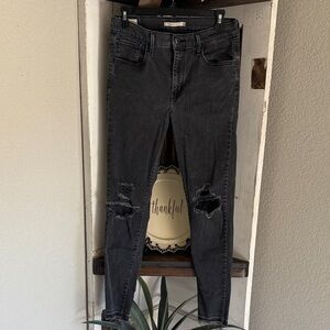 Levi’s Women's Distressed Black Jeans